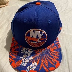 Islanders hat